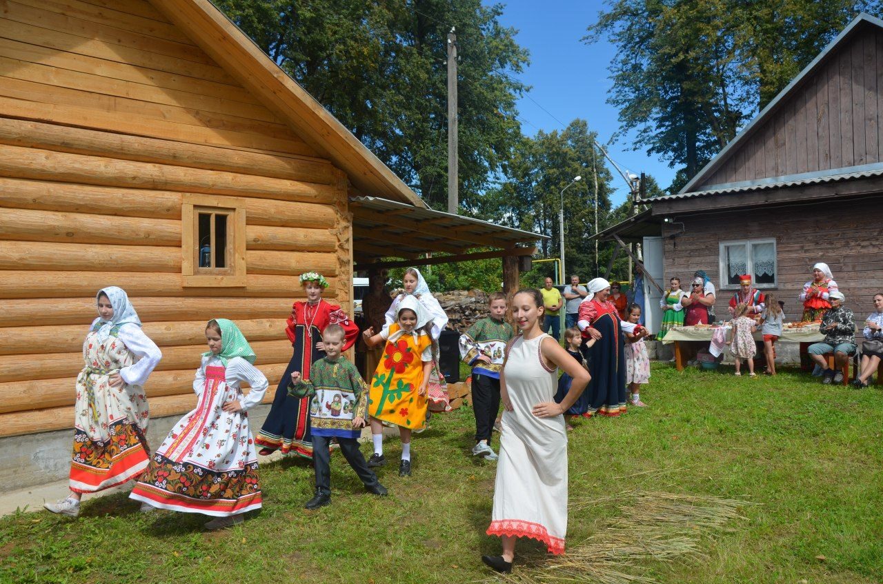 &amp;quot;На бабушкином дворе&amp;quot;.